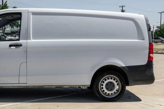 2018 Mercedes-Benz Metris Base