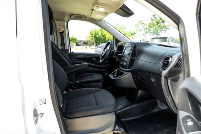 2018 Mercedes-Benz Metris Base
