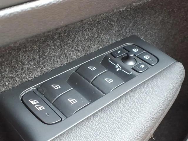 2025 Volvo EX40 Ultra, Twin Motor, Fully electric