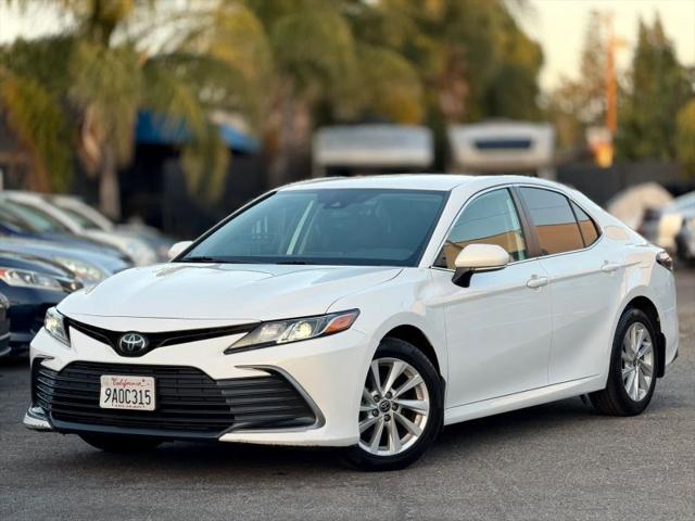2022 Toyota Camry LE for sale in Northridge, CA