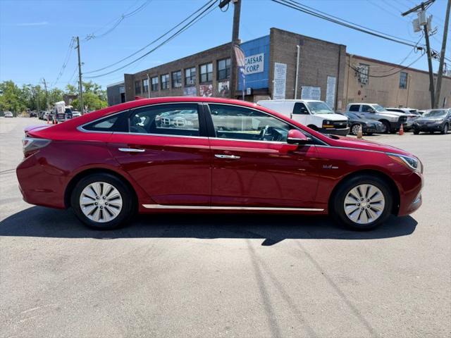 2016 Hyundai Sonata Hybrid SE