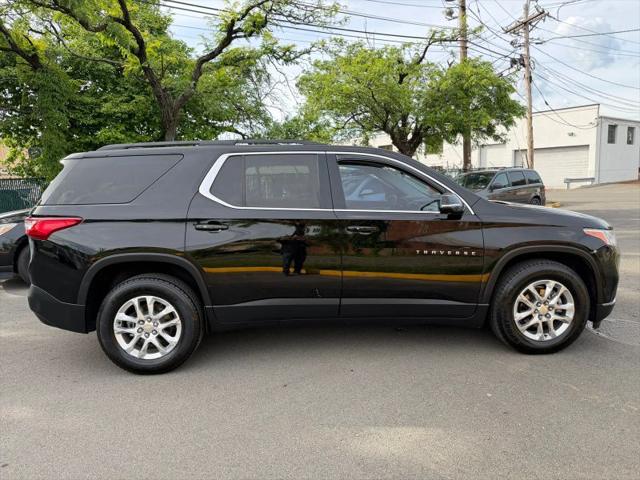 2020 Chevrolet Traverse AWD LT Leather