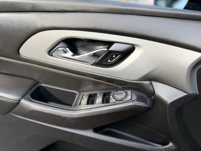 2020 Chevrolet Traverse AWD LT Leather