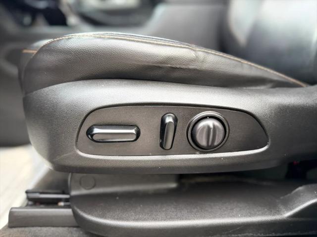 2020 Chevrolet Traverse AWD LT Leather