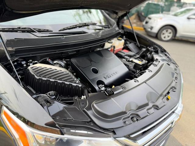 2020 Chevrolet Traverse AWD LT Leather