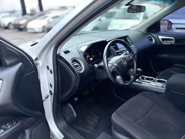 2013 Nissan Pathfinder SV