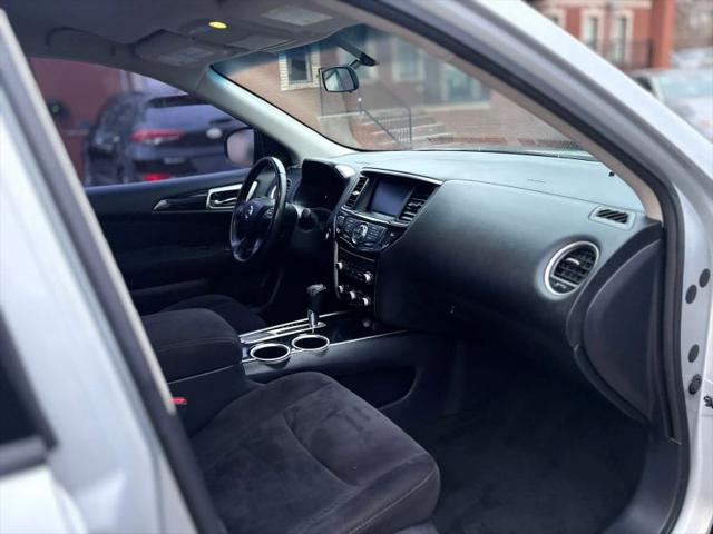 2013 Nissan Pathfinder SV