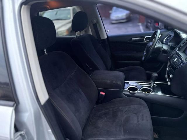 2013 Nissan Pathfinder SV