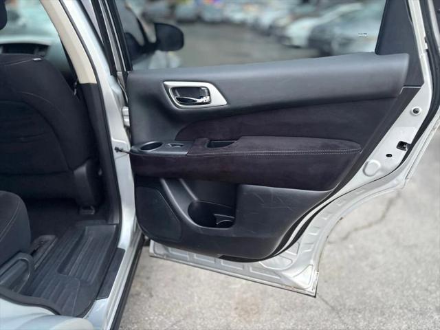2013 Nissan Pathfinder SV