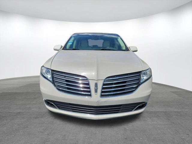 2019 Lincoln MKT Reserve