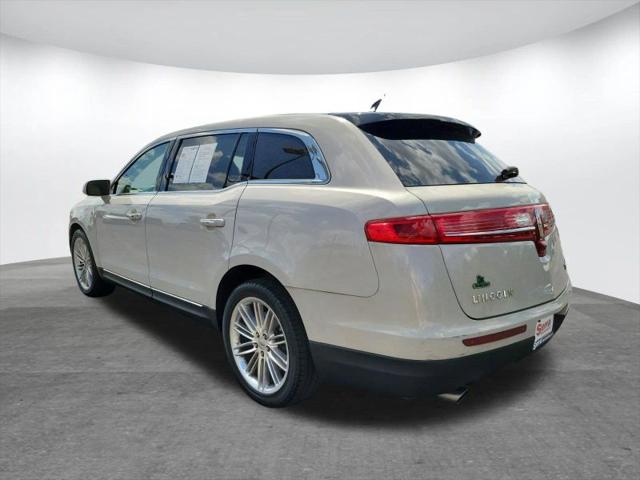 2019 Lincoln MKT Reserve