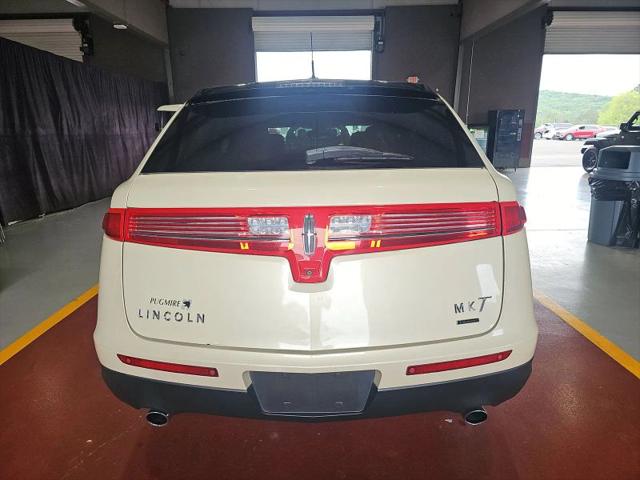2016 Lincoln MKT EcoBoost