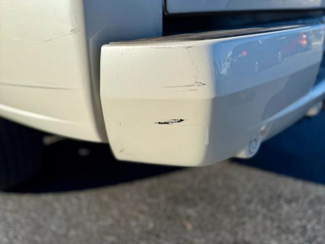 2005 Cadillac Escalade ESV Standard