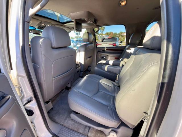 2005 Cadillac Escalade ESV Standard