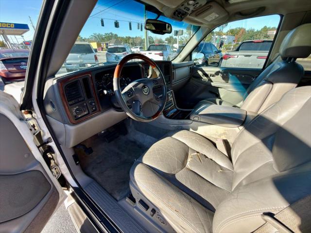 2005 Cadillac Escalade ESV Standard