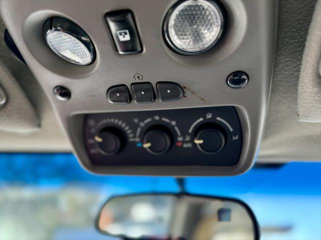 2005 Cadillac Escalade ESV Standard