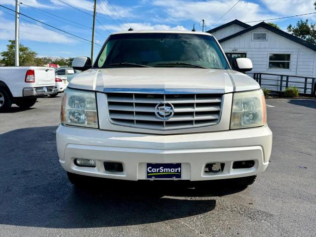 2003 Cadillac Escalade Standard