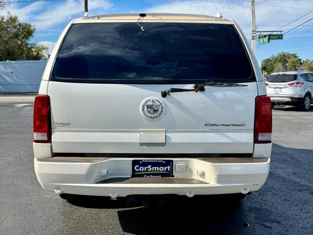 2003 Cadillac Escalade Standard