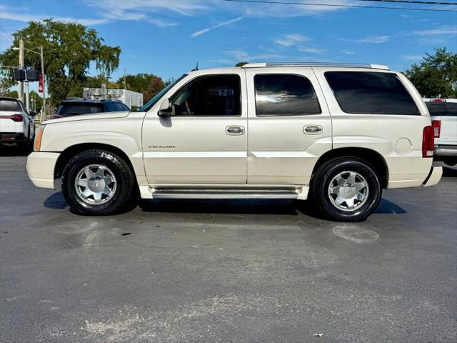 2003 Cadillac Escalade Standard