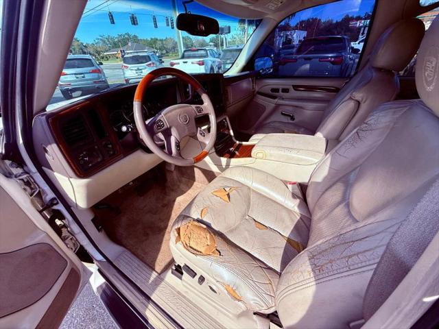 2003 Cadillac Escalade Standard