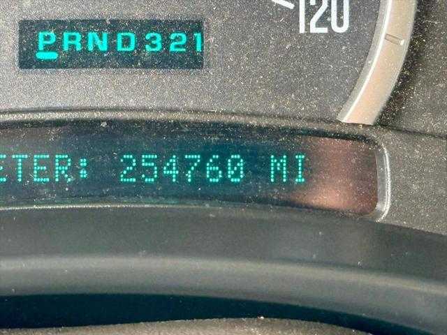 2003 Cadillac Escalade Standard