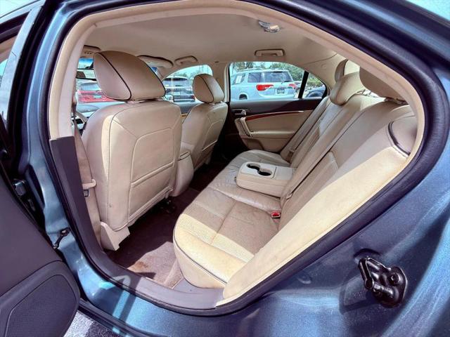 2011 Lincoln MKZ Base