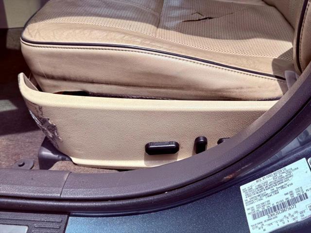 2011 Lincoln MKZ Base