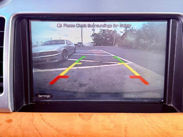 2011 Lincoln MKZ Base