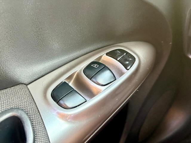 2012 Nissan JUKE SV