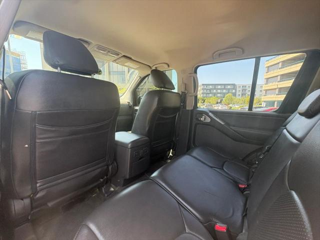 2011 Nissan Pathfinder S