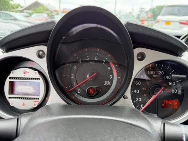 2009 Nissan 370Z Base