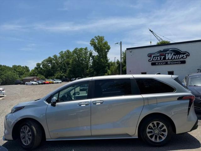 2021 Toyota Sienna LE