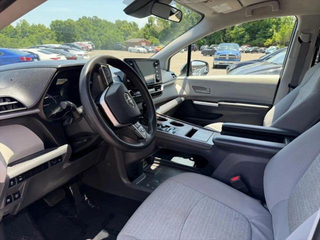 2021 Toyota Sienna LE
