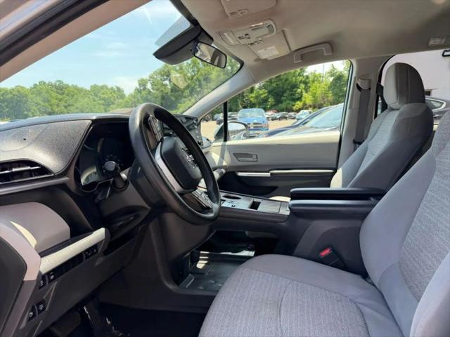 2021 Toyota Sienna LE