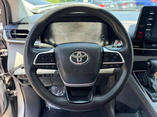 2021 Toyota Sienna LE