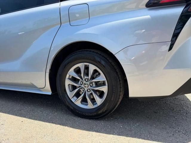 2021 Toyota Sienna LE