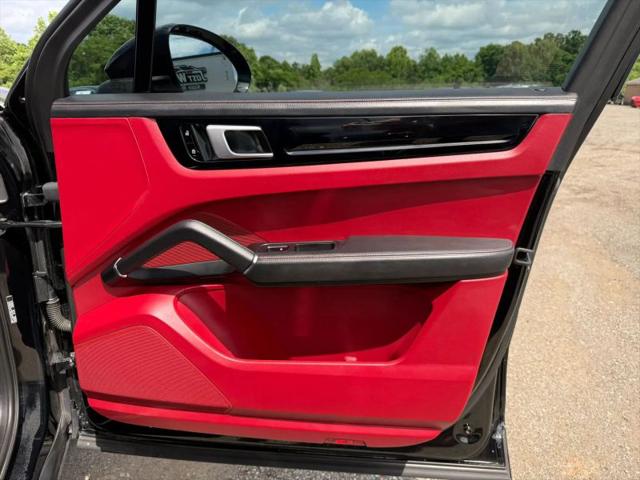 2020 Porsche Cayenne Base