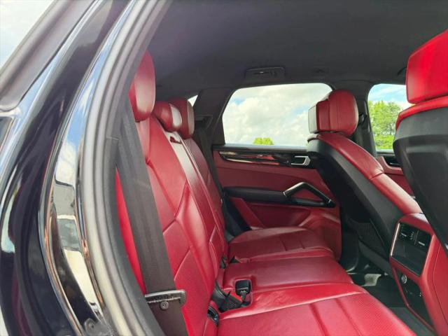 2020 Porsche Cayenne Base