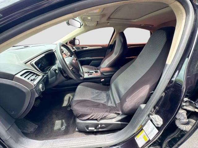 2020 Ford Fusion SE