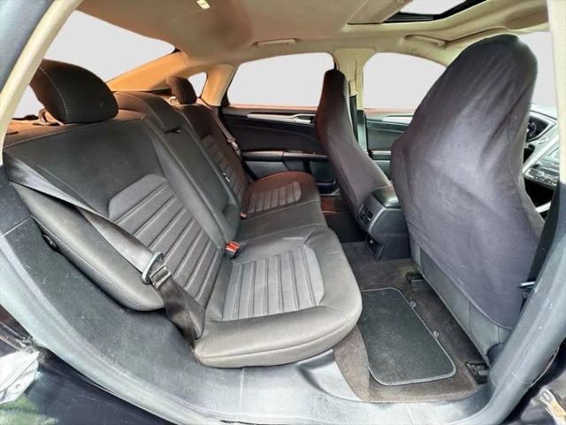 2020 Ford Fusion SE
