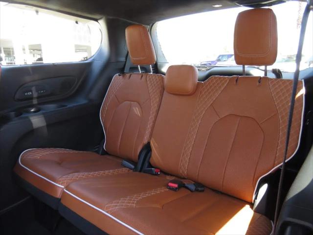 2024 Chrysler Pacifica Pinnacle