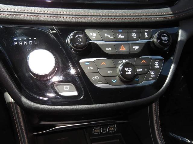 2024 Chrysler Pacifica Pinnacle