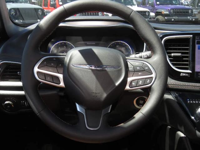 2024 Chrysler Pacifica Pinnacle