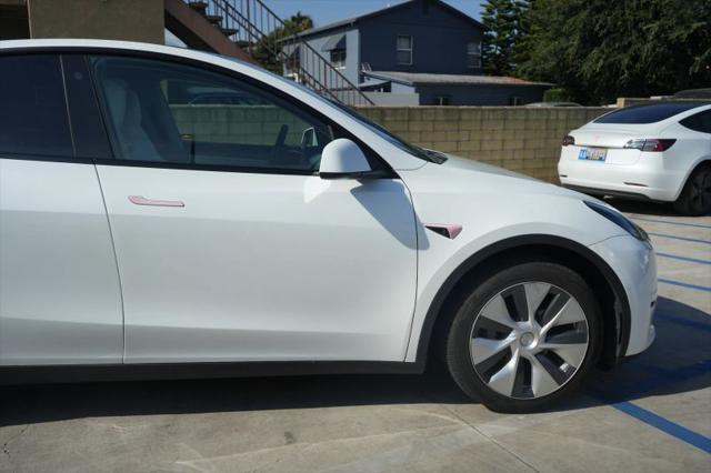 2022 Tesla Model Y Long Range Dual Motor All-Wheel Drive