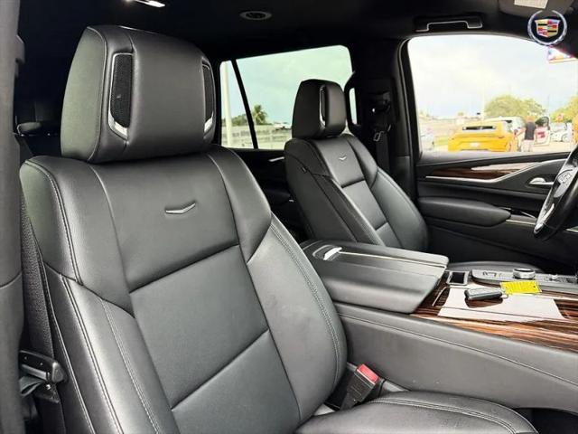 2022 Cadillac Escalade 2WD Luxury