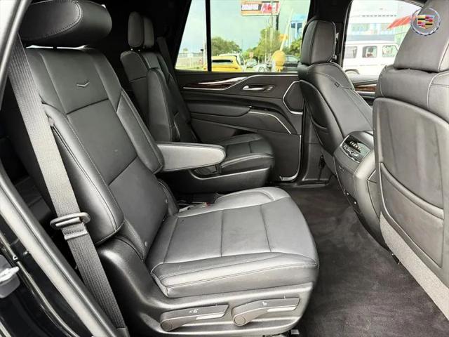 2022 Cadillac Escalade 2WD Luxury