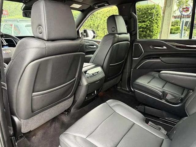 2022 Cadillac Escalade 2WD Luxury