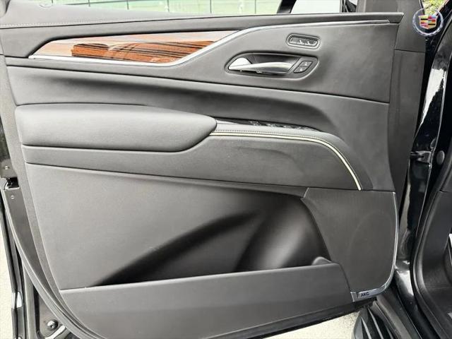 2022 Cadillac Escalade 2WD Luxury