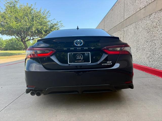 2023 Toyota Camry SE Hybrid