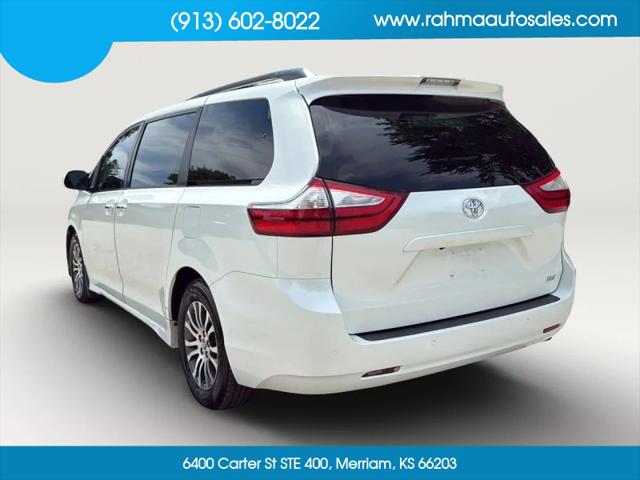 2018 Toyota Sienna XLE 8 Passenger